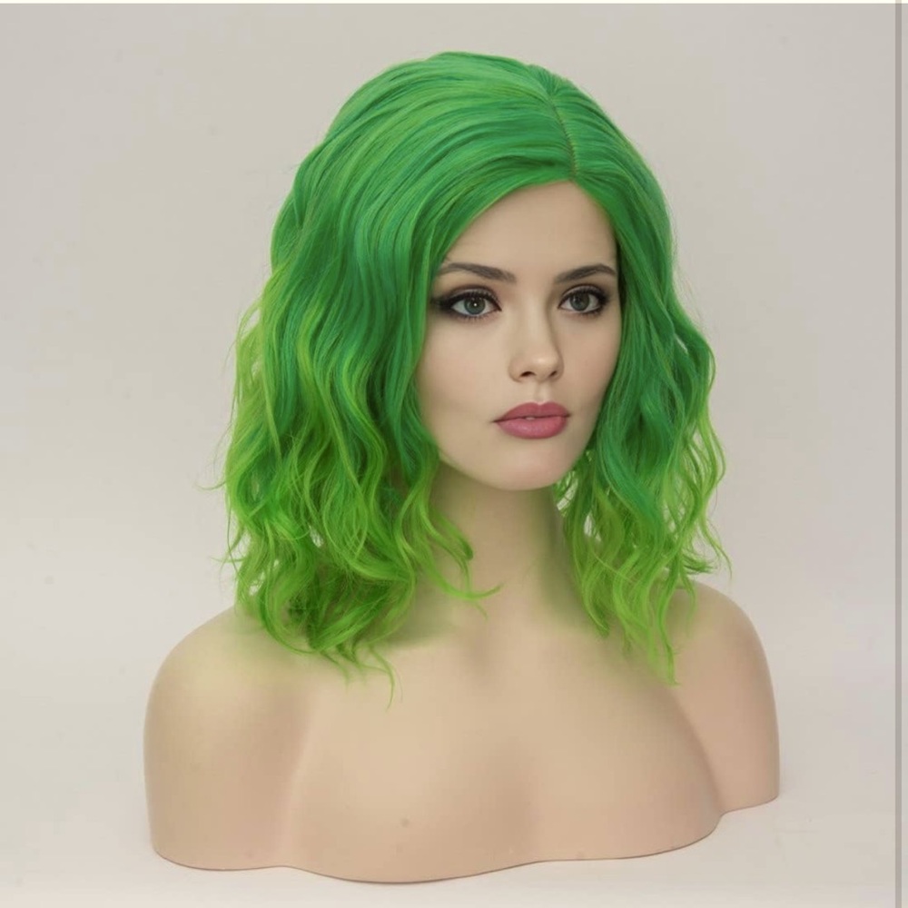 NWT Aicos Short Curly Green Heat Resistant Bob Wig,  Anime Cosplay, 14”